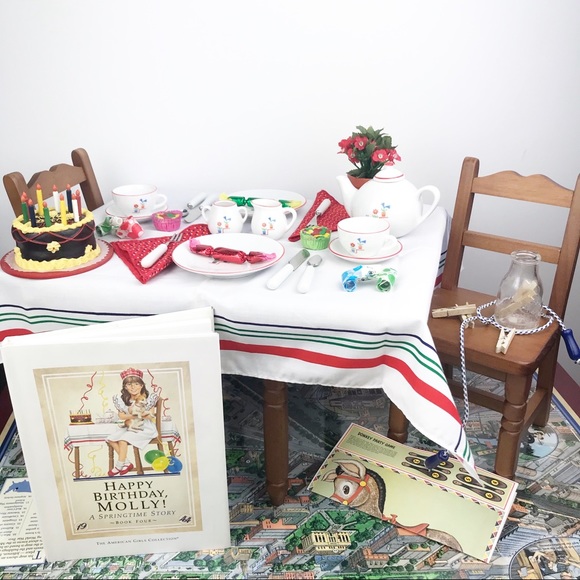 American Girl Other - American Girl Molly Birthday Party Set Pleasant Co
